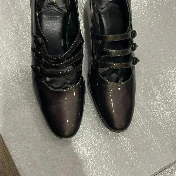 [US7.5N-4A]Amalfi by Rangoni Patent Leather Mary Jane with 3  Straps Block Heel - Picture 2 of 8